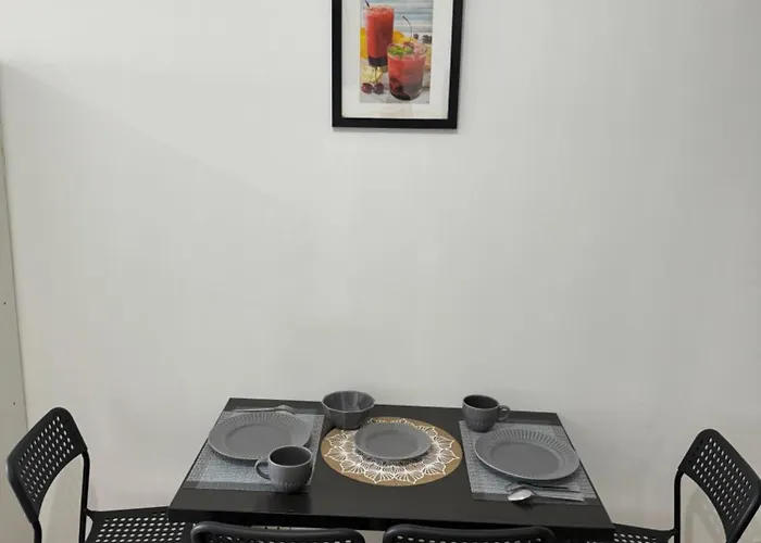 Vinia Infinity 1 Near Malls With Wifi And Netflix