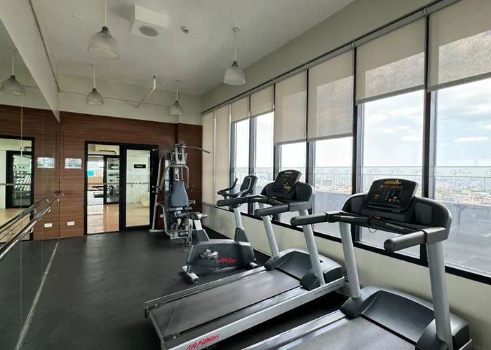 Vinia Infinity 1 Near Malls With Wifi And Netflix * Manila