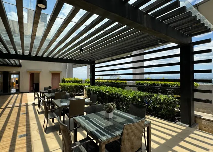 Vinia Infinity 1 Near Malls With Wifi And Netflix * Manila